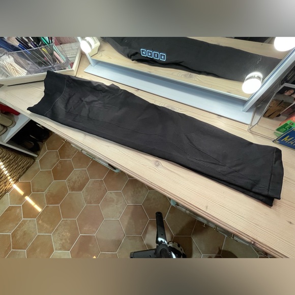 Under armor workout outfit - Picture 4 of 9